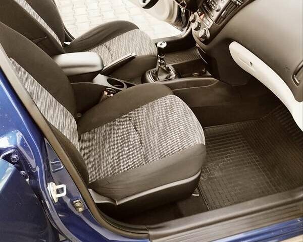 Синий Киа Сид, объемом двигателя 1.4 л и пробегом 168 тыс. км за 6200 $, фото 17 на Automoto.ua