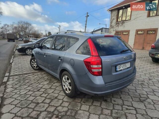 Синий Киа Сид, объемом двигателя 1.4 л и пробегом 235 тыс. км за 5000 $, фото 2 на Automoto.ua