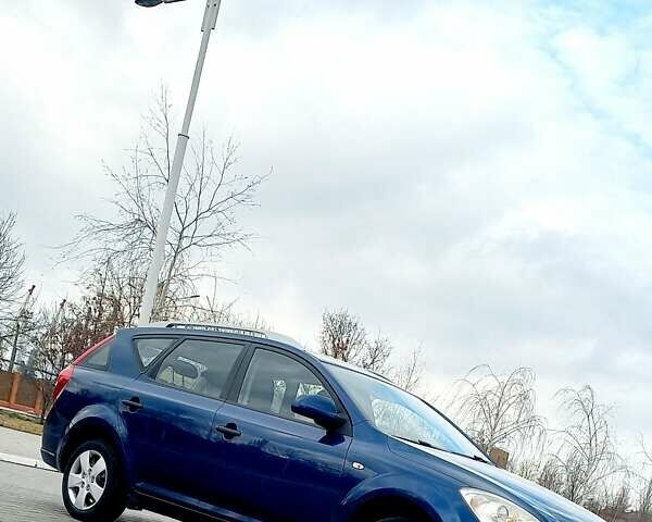 Синий Киа Сид, объемом двигателя 1.4 л и пробегом 168 тыс. км за 6200 $, фото 13 на Automoto.ua