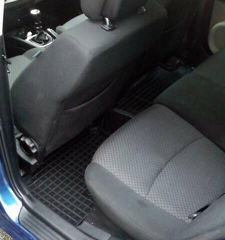 Синий Киа Сид, объемом двигателя 1.6 л и пробегом 250 тыс. км за 5700 $, фото 14 на Automoto.ua