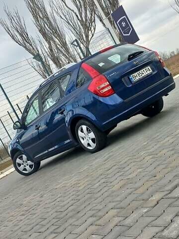 Синий Киа Сид, объемом двигателя 1.4 л и пробегом 168 тыс. км за 6200 $, фото 3 на Automoto.ua