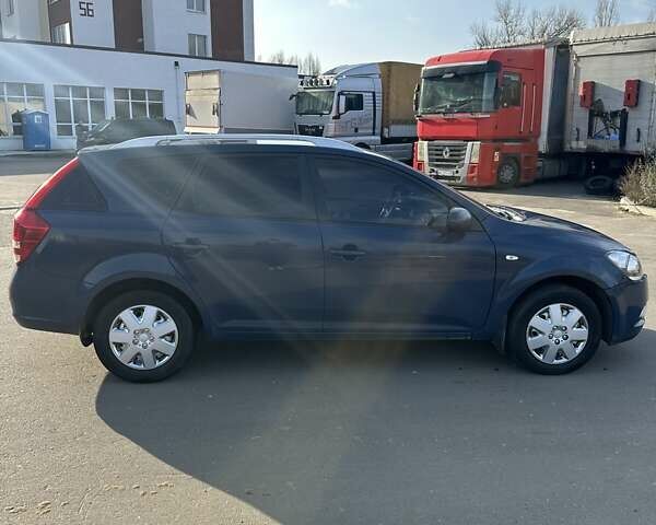 Синий Киа Сид, объемом двигателя 1.58 л и пробегом 285 тыс. км за 4900 $, фото 3 на Automoto.ua