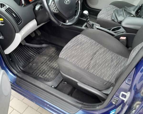 Синій Кіа Сід, об'ємом двигуна 1.4 л та пробігом 182 тис. км за 5800 $, фото 1 на Automoto.ua