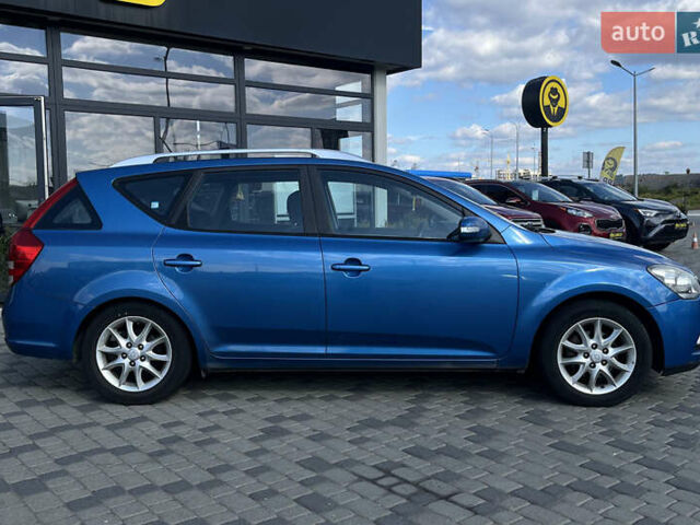 Синий Киа Сид, объемом двигателя 1.58 л и пробегом 325 тыс. км за 5600 $, фото 7 на Automoto.ua