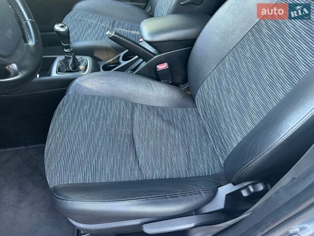 Синий Киа Сид, объемом двигателя 1.4 л и пробегом 225 тыс. км за 5800 $, фото 25 на Automoto.ua