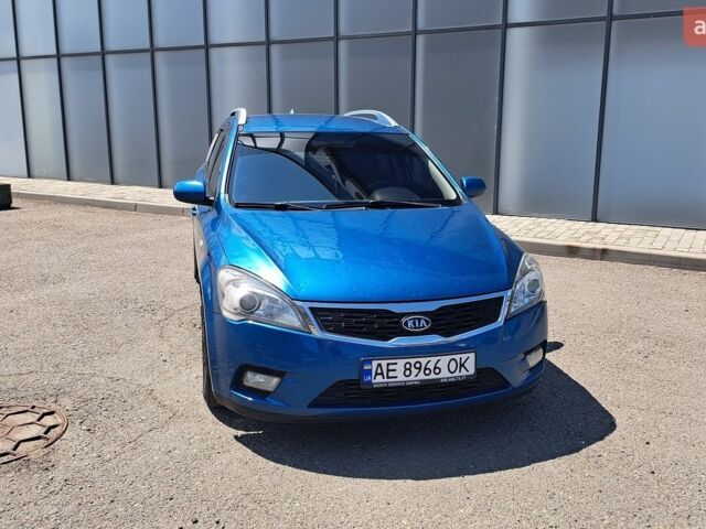Синий Киа Сид, объемом двигателя 1.4 л и пробегом 240 тыс. км за 4900 $, фото 2 на Automoto.ua