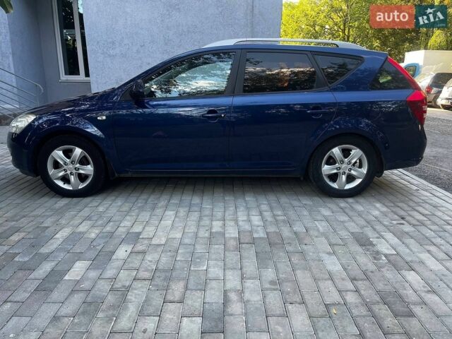 Синий Киа Сид, объемом двигателя 1.6 л и пробегом 210 тыс. км за 5500 $, фото 3 на Automoto.ua