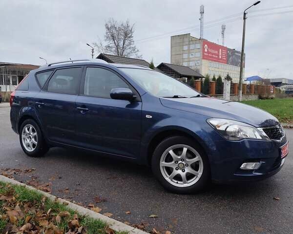 Синий Киа Сид, объемом двигателя 1.4 л и пробегом 217 тыс. км за 6200 $, фото 11 на Automoto.ua