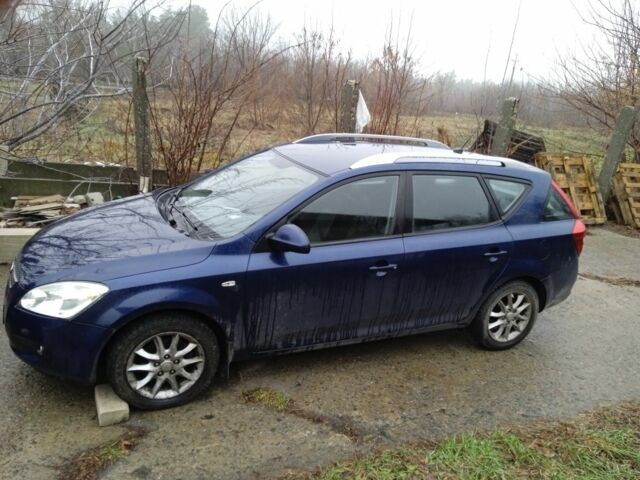 Синий Киа Сид, объемом двигателя 1.6 л и пробегом 250 тыс. км за 5200 $, фото 5 на Automoto.ua