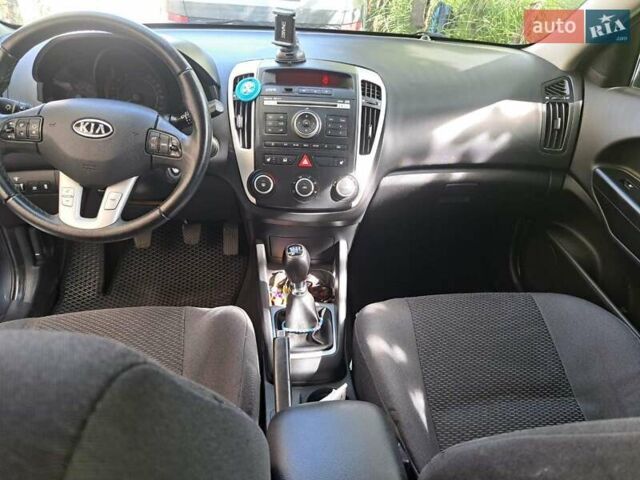 Синий Киа Сид, объемом двигателя 1.6 л и пробегом 194 тыс. км за 7000 $, фото 8 на Automoto.ua
