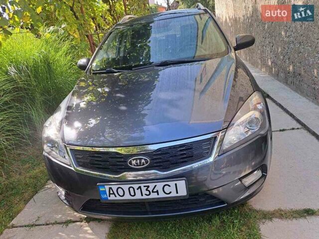 Синий Киа Сид, объемом двигателя 1.6 л и пробегом 194 тыс. км за 7000 $, фото 1 на Automoto.ua