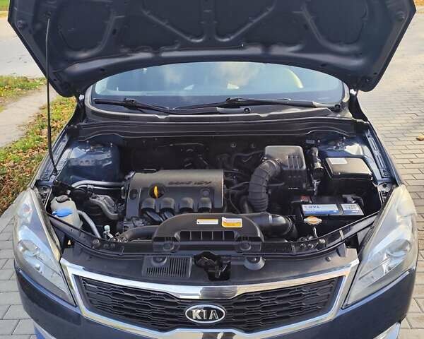 Синій Кіа Сід, об'ємом двигуна 1.4 л та пробігом 217 тис. км за 6000 $, фото 35 на Automoto.ua