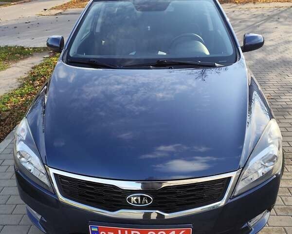 Синий Киа Сид, объемом двигателя 1.4 л и пробегом 217 тыс. км за 6200 $, фото 48 на Automoto.ua