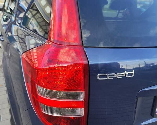 Синий Киа Сид, объемом двигателя 1.4 л и пробегом 217 тыс. км за 6200 $, фото 38 на Automoto.ua