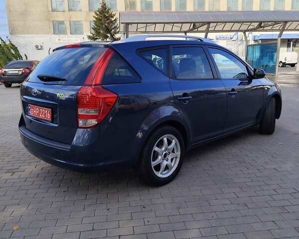 Киа Сид 2010 в Белой Церкве на Automoto.ua Синий Киа Сид, объемом двигателя 1.4 л и пробегом 217 тыс. км за 6300 $, фото 11 на Automoto.ua