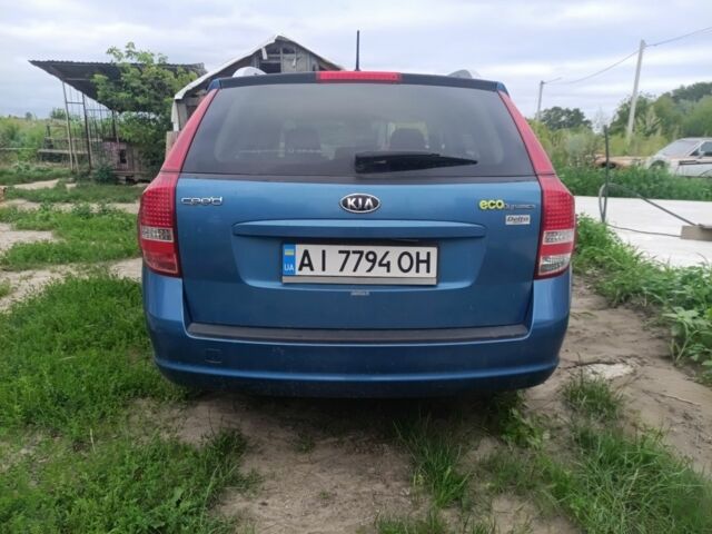 Синий Киа Сид, объемом двигателя 1.6 л и пробегом 272 тыс. км за 5700 $, фото 3 на Automoto.ua