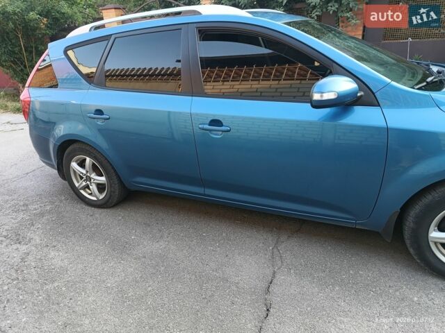 Синий Киа Сид, объемом двигателя 1.59 л и пробегом 190 тыс. км за 6100 $, фото 5 на Automoto.ua
