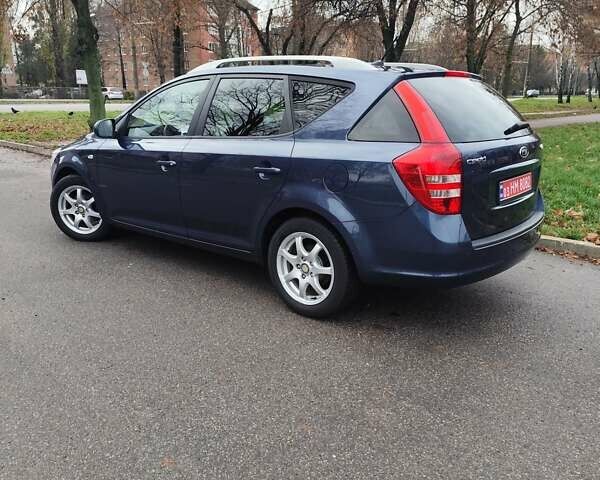 Синій Кіа Сід, об'ємом двигуна 1.4 л та пробігом 217 тис. км за 6300 $, фото 6 на Automoto.ua