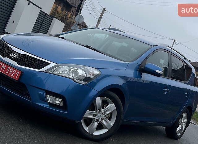 Синий Киа Сид, объемом двигателя 1.6 л и пробегом 259 тыс. км за 7400 $, фото 1 на Automoto.ua