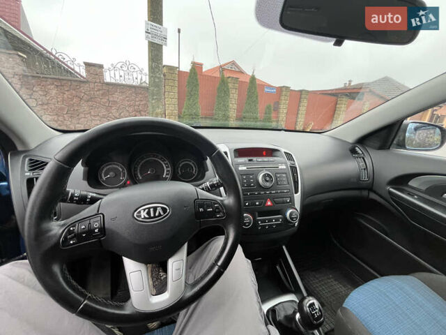 Синий Киа Сид, объемом двигателя 1.6 л и пробегом 259 тыс. км за 7400 $, фото 37 на Automoto.ua