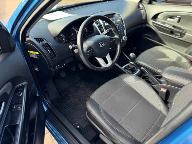 Синий Киа Сид, объемом двигателя 1.6 л и пробегом 221 тыс. км за 7500 $, фото 12 на Automoto.ua