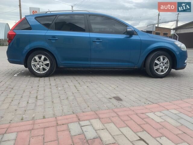 Синій Кіа Сід, об'ємом двигуна 1.6 л та пробігом 289 тис. км за 6900 $, фото 5 на Automoto.ua