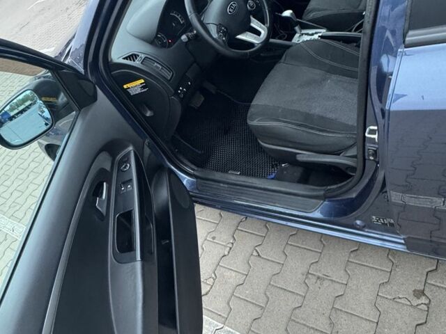 Синій Кіа Сід, об'ємом двигуна 1.6 л та пробігом 242 тис. км за 7105 $, фото 5 на Automoto.ua