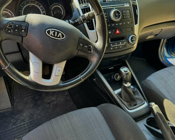 Синій Кіа Сід, об'ємом двигуна 1.58 л та пробігом 223 тис. км за 7100 $, фото 12 на Automoto.ua