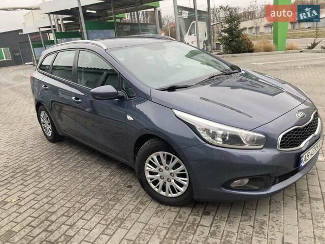 Синий Киа Сид, объемом двигателя 1.4 л и пробегом 225 тыс. км за 7800 $, фото 2 на Automoto.ua