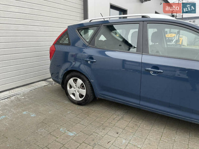 Синий Киа Сид, объемом двигателя 1.4 л и пробегом 210 тыс. км за 5250 $, фото 6 на Automoto.ua