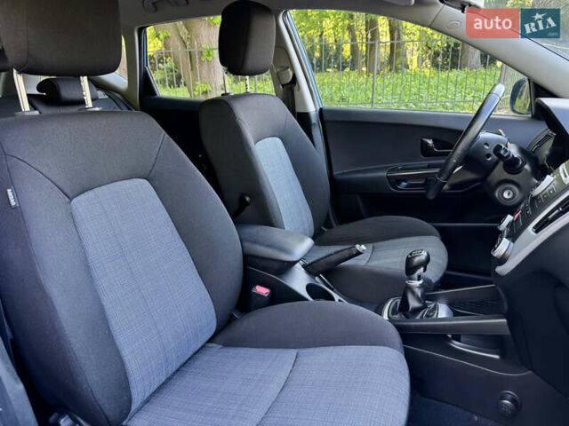 Синий Киа Сид, объемом двигателя 1.6 л и пробегом 217 тыс. км за 7300 $, фото 10 на Automoto.ua