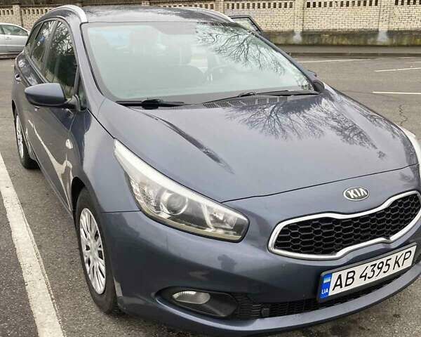Синий Киа Сид, объемом двигателя 1.4 л и пробегом 225 тыс. км за 7800 $, фото 4 на Automoto.ua