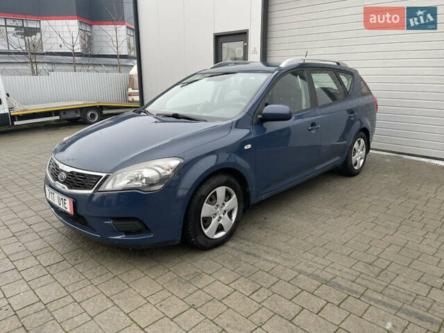 Синий Киа Сид, объемом двигателя 1.4 л и пробегом 210 тыс. км за 5250 $, фото 7 на Automoto.ua