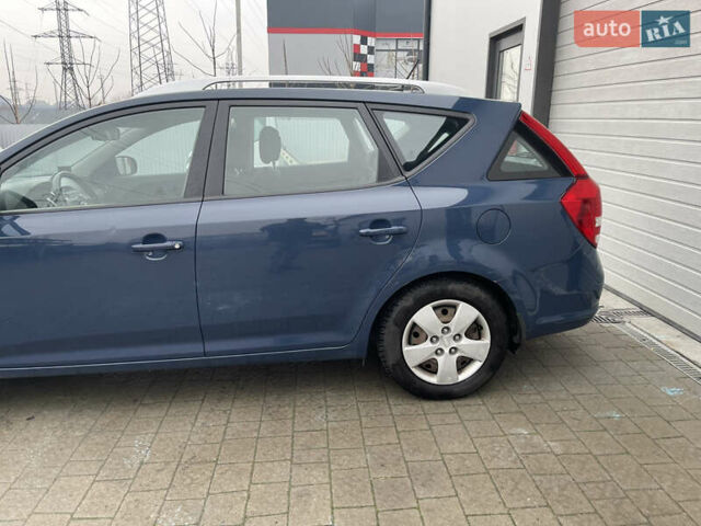 Синий Киа Сид, объемом двигателя 1.4 л и пробегом 210 тыс. км за 5250 $, фото 8 на Automoto.ua
