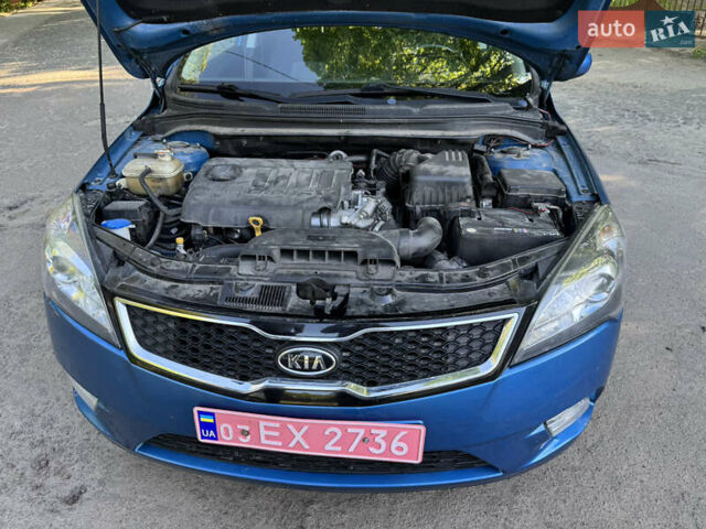 Синий Киа Сид, объемом двигателя 1.6 л и пробегом 217 тыс. км за 7300 $, фото 16 на Automoto.ua