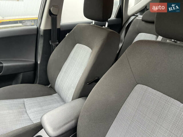 Синий Киа Сид, объемом двигателя 1.4 л и пробегом 210 тыс. км за 5250 $, фото 18 на Automoto.ua