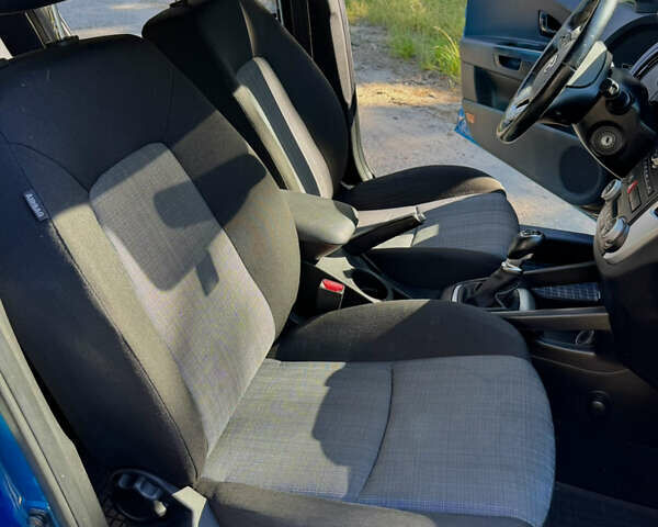 Киа Сид 2012 в Остоге на Automoto.ua Синий Киа Сид, объемом двигателя 1.6 л и пробегом 220 тыс. км за 7100 $, фото 11 на Automoto.ua
