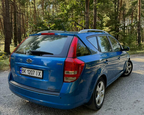 Синий Киа Сид, объемом двигателя 1.58 л и пробегом 220 тыс. км за 7100 $, фото 3 на Automoto.ua