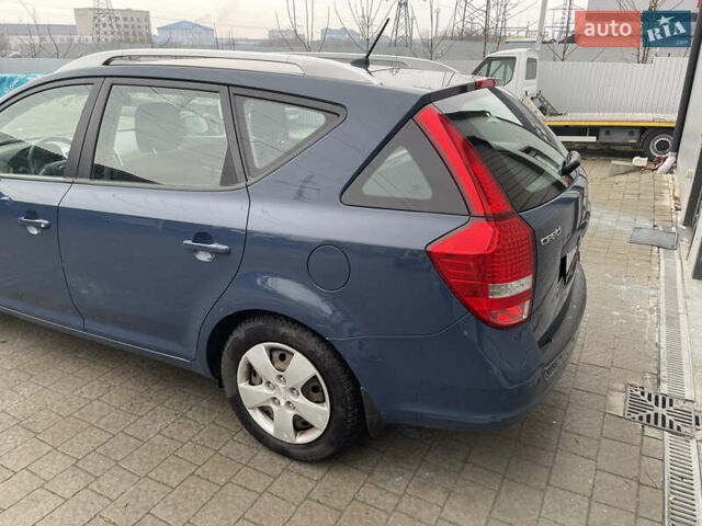 Синий Киа Сид, объемом двигателя 1.4 л и пробегом 210 тыс. км за 5250 $, фото 10 на Automoto.ua