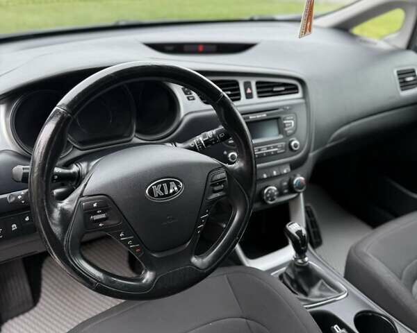 Синий Киа Сид, объемом двигателя 1.4 л и пробегом 227 тыс. км за 7650 $, фото 23 на Automoto.ua
