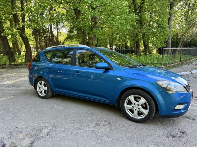Синий Киа Сид, объемом двигателя 1.6 л и пробегом 217 тыс. км за 7100 $, фото 1 на Automoto.ua