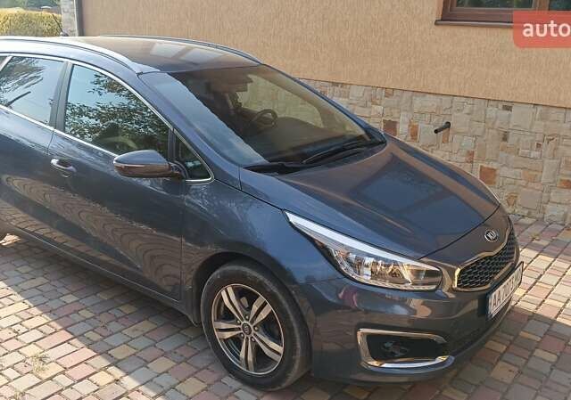Синий Киа Сид, объемом двигателя 1.58 л и пробегом 96 тыс. км за 14000 $, фото 1 на Automoto.ua