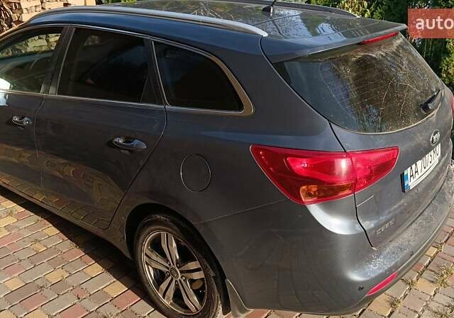 Синий Киа Сид, объемом двигателя 1.58 л и пробегом 96 тыс. км за 14000 $, фото 5 на Automoto.ua