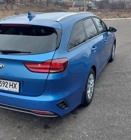 Синий Киа Сид, объемом двигателя 1.37 л и пробегом 66 тыс. км за 16200 $, фото 14 на Automoto.ua