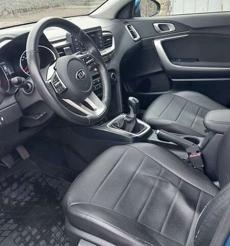 Синий Киа Сид, объемом двигателя 1.37 л и пробегом 66 тыс. км за 16200 $, фото 5 на Automoto.ua