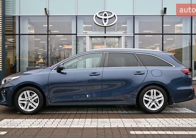 Синій Кіа Сід, об'ємом двигуна 1.59 л та пробігом 96 тис. км за 16738 $, фото 2 на Automoto.ua