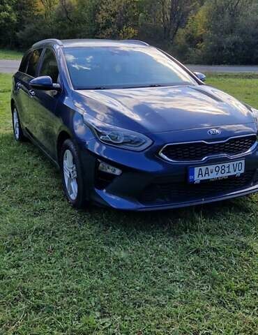 Синий Киа Сид, объемом двигателя 0 л и пробегом 225 тыс. км за 12192 $, фото 6 на Automoto.ua