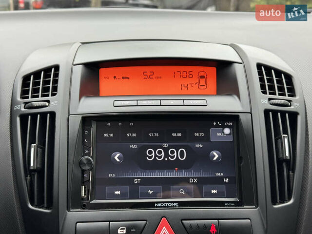 Зелений Кіа Сід, об'ємом двигуна 1.6 л та пробігом 239 тис. км за 5250 $, фото 21 на Automoto.ua