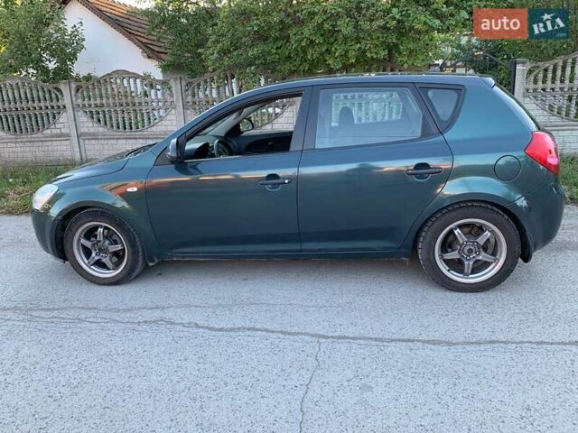 Зелений Кіа Сід, об'ємом двигуна 1.4 л та пробігом 160 тис. км за 5300 $, фото 7 на Automoto.ua