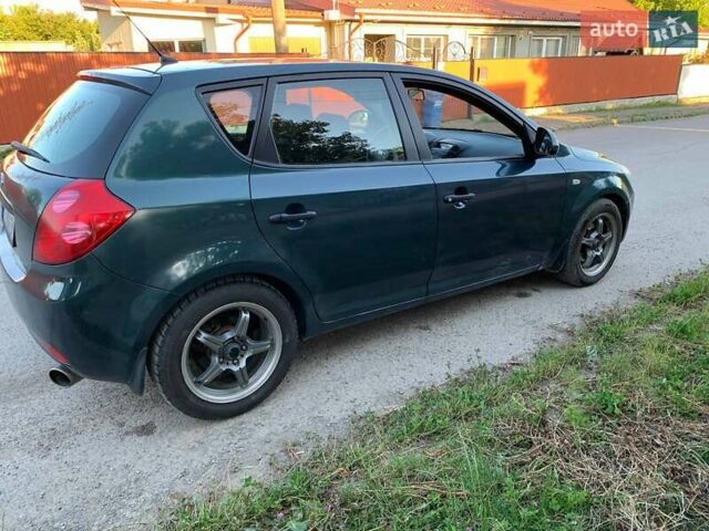 Зеленый Киа Сид, объемом двигателя 1.4 л и пробегом 160 тыс. км за 5300 $, фото 6 на Automoto.ua